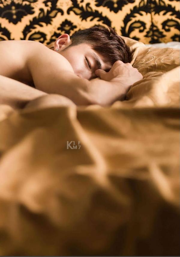 Whoseman-8-花漾文青男孩-許禾